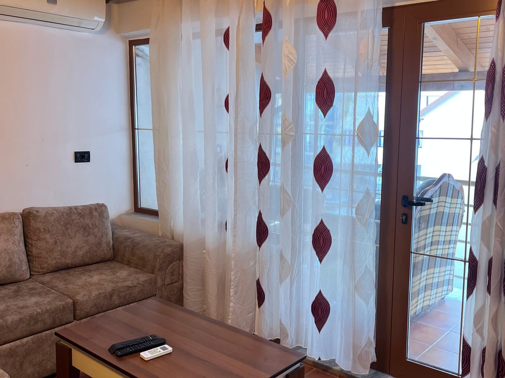 1+1 Apartment for Rent, Dibra Street, near Gold Villa - Price: 450,000 Leke