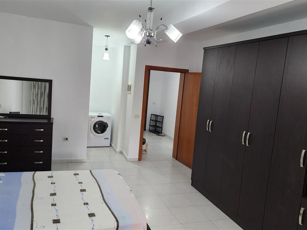 A 2+1+2 apartment is available in Yzberisht, Gega Oil.