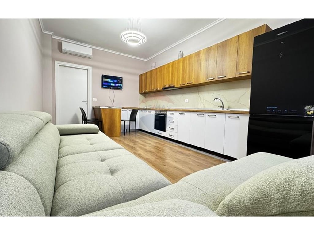 Jepet me qira apartament 1+1 ne Porcelan