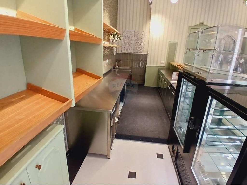 BAKERY-COFFEE FOR RENT AT ASL COMPLEX