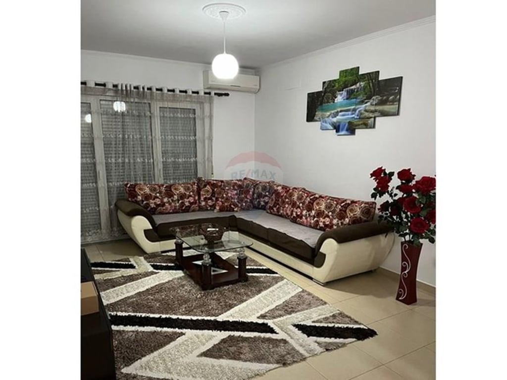 Jepet me qera apartamenti 1+1