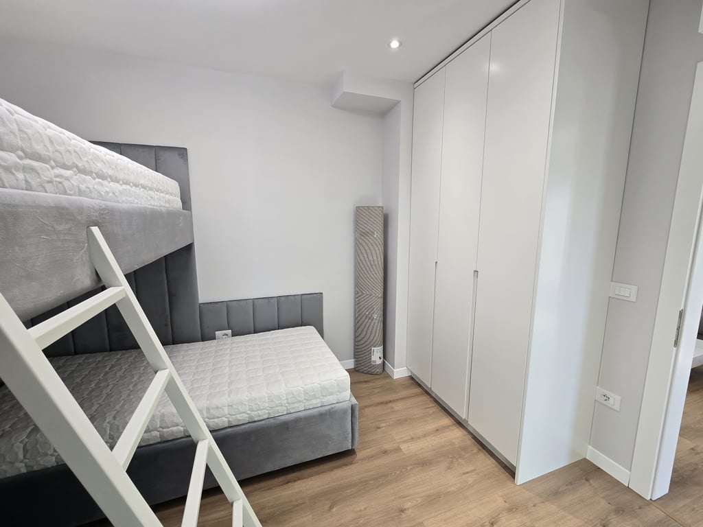 Apartament 2+1 per qira te green city prane fushes Aviacionit 