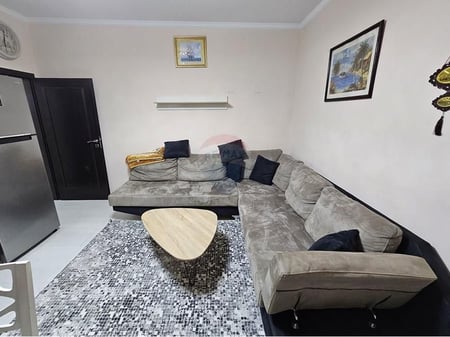 Apartment 2+1 with Yard for Sale on Elbasan Street