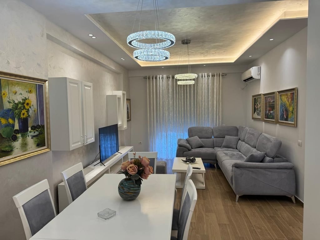 APARTMENT FOR RENT 2+11+2 balconies