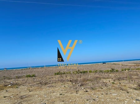 SHITET TOKE 15.000 M2 NE RROGOZHINE 1.100.000 EURO