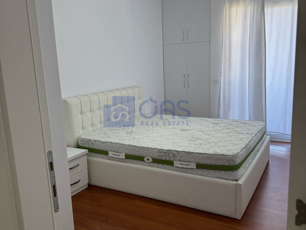 A 2+1 apartment is for rent near the Old Park.