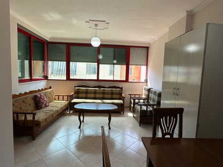 SHITET APARTAMENT 2+1 NË ZONËN E BREGDETIT,GOLEM