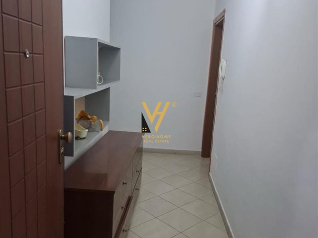 2+1 apartment for rent in the Paris Commune 600 euros.