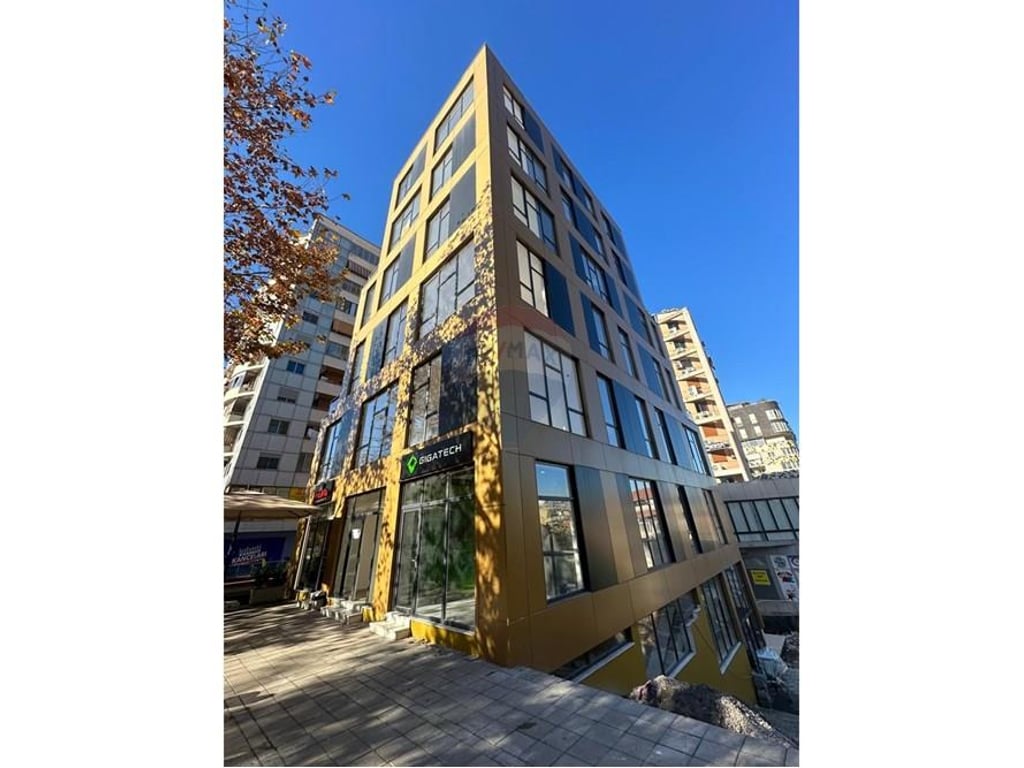 QIRA AMBIENT PER ZYRA, USLUGA