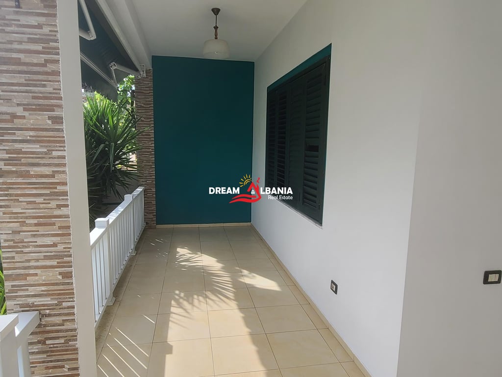 Residential Villa with Yard for Rent in Laprake (ID 4251329)