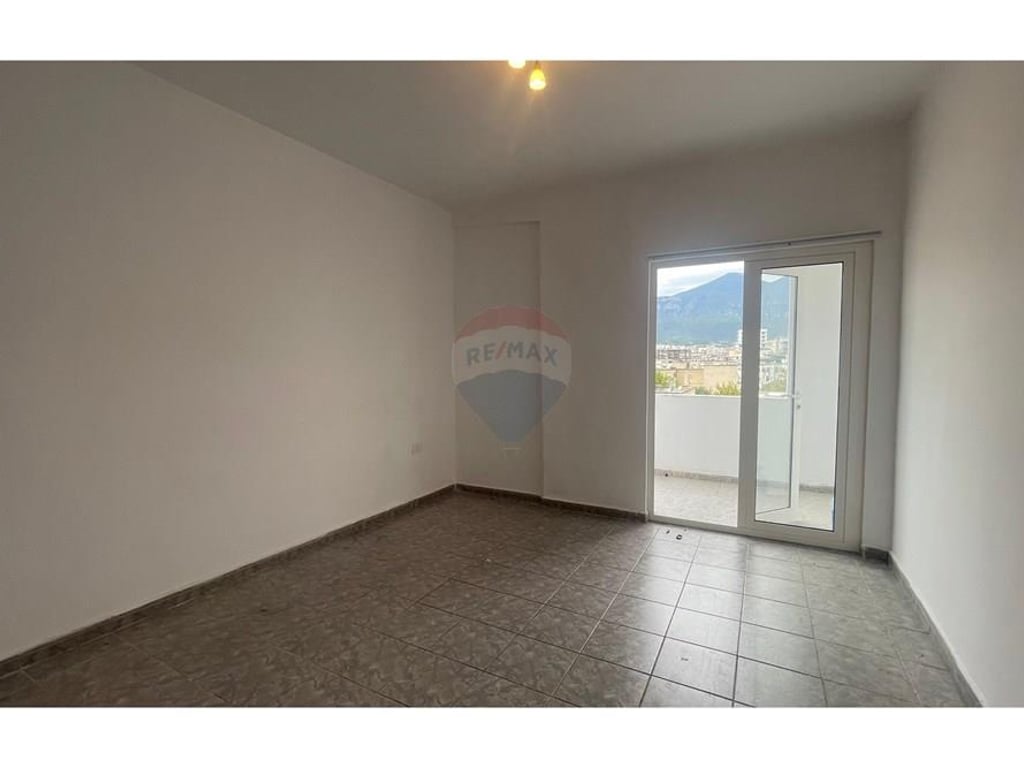 Appartamento 2+1 in vendita in via Bardhyl!