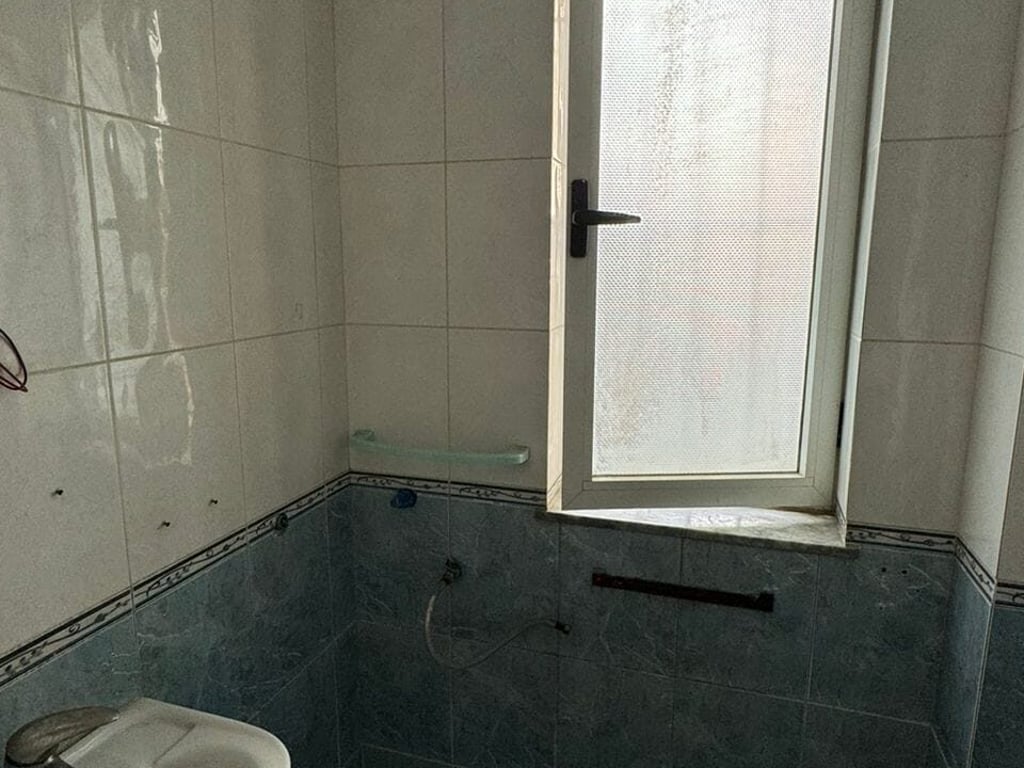 ⚜️Shop for sale by the Kavaljon promenade, Kavajë⚜️