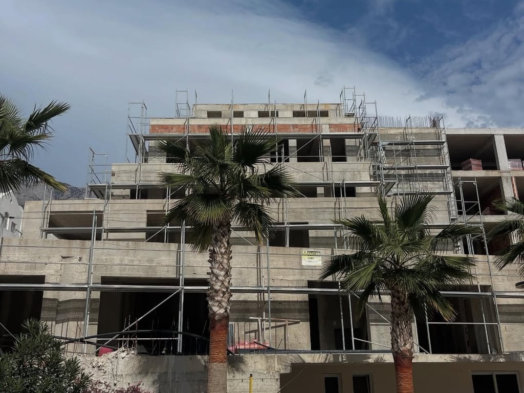 Vendesi appartamento 1+1 a Dhermi, vicino al mare.