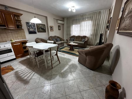 A 2+1 apartment is for rent in Brryli for 450 euros.