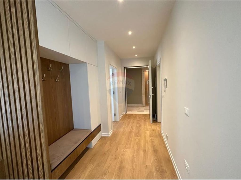 1+1 Apartment for Rent at Zogu i Zi