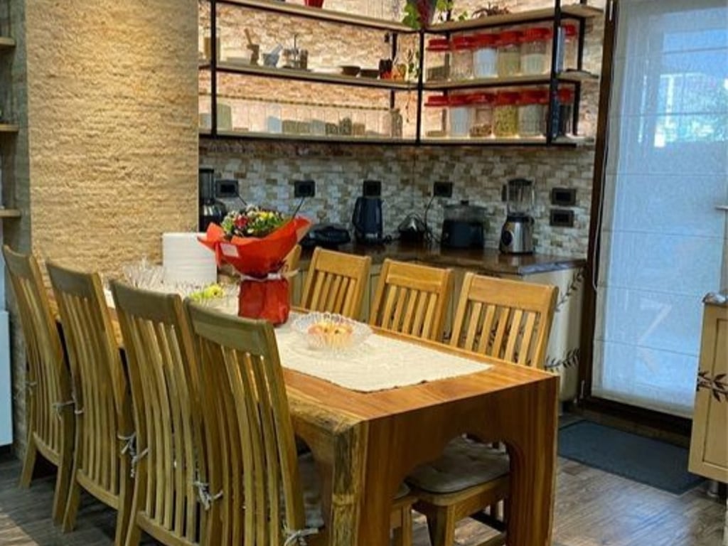 ✨ ATTICO IN AFFITTO – ZONA YZBERISH–ASTIR
