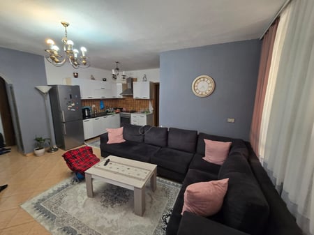 2+1+2 APARTMENT FOR SALE AT KOMUNA E PARISIT