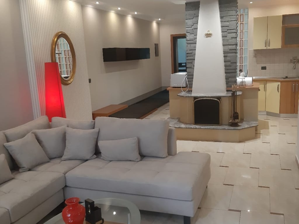 Apartament Me Qera 2+1 tek Ish Ekspozita (ID B2201289) Tirane