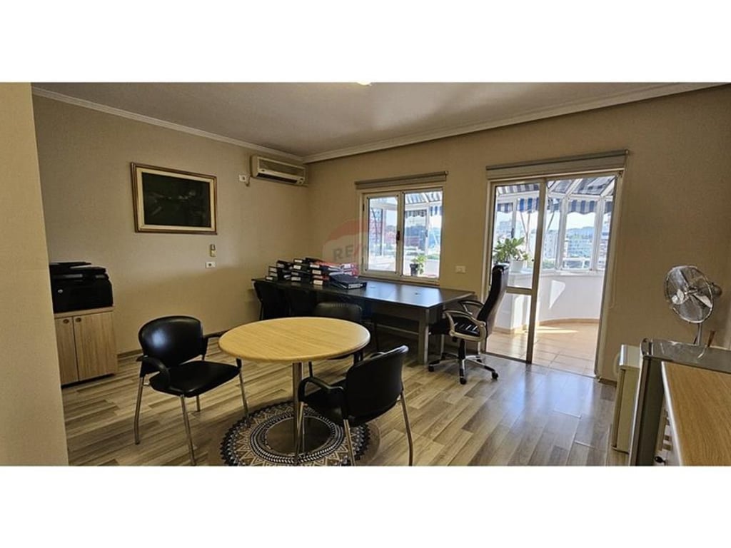 Jepet me qira penthhouse , Bllok