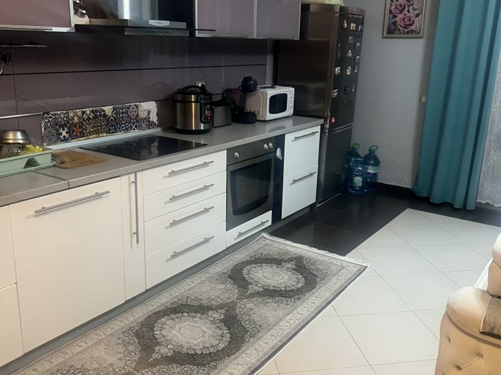 Apartament Per Shitje 2+1 Tek Kthesa e Kamzes (ID B120672) Tirane​