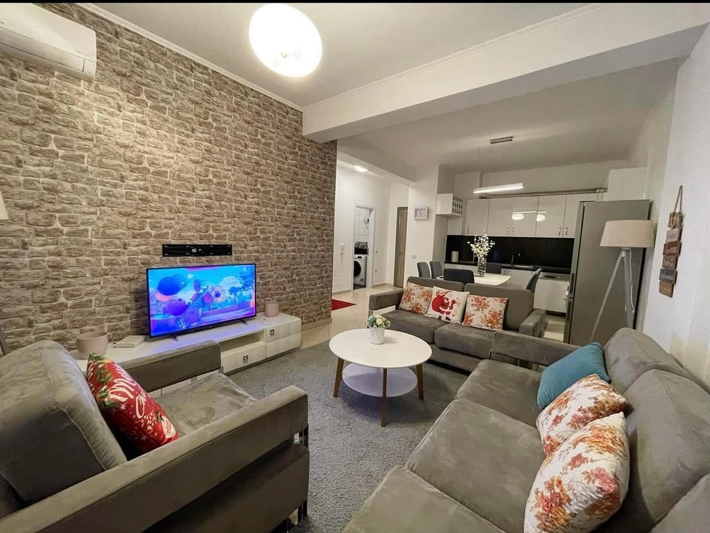 Affittasi appartamento 2+1 Tirana Golden Park 3