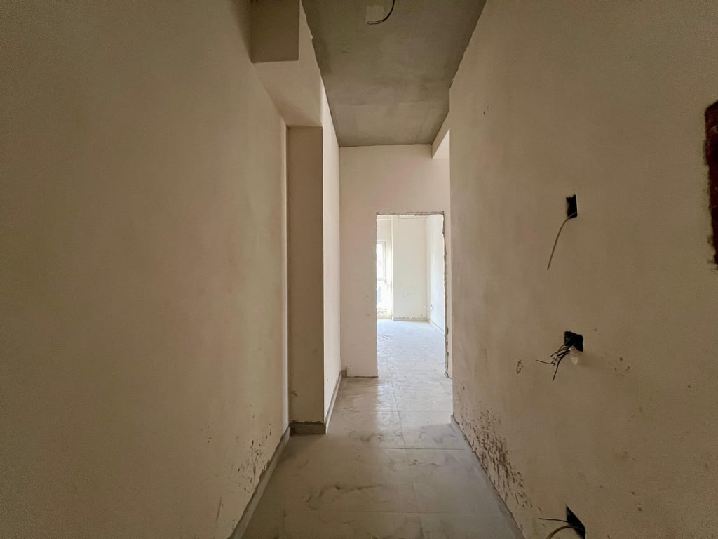 In vendita, Appartamento 2+1+2 “Laprakë”, Tirana.