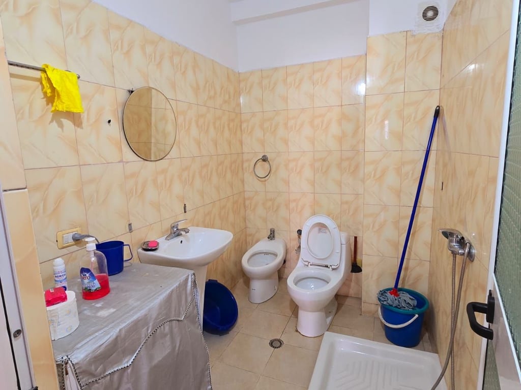 SHITET APARTAMENT 2+1 NE PLAZHIN HEKURUDHA, DURRËS 