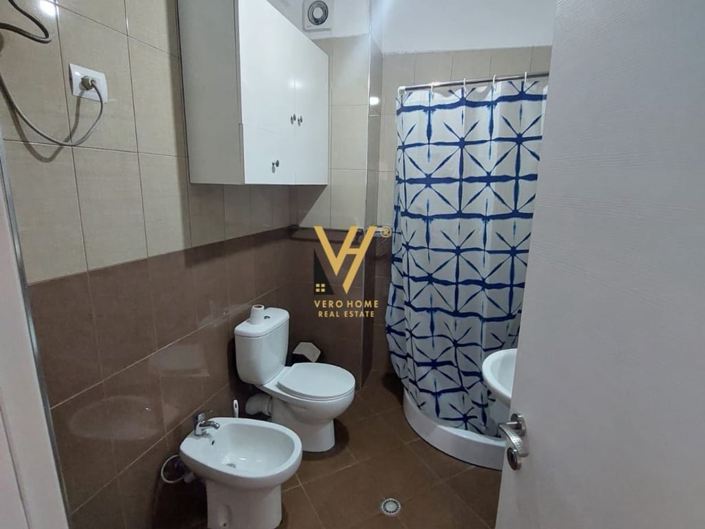 APARTMENT FOR RENT 2+1+2 AT UNAZA E RE 50,000 LEK