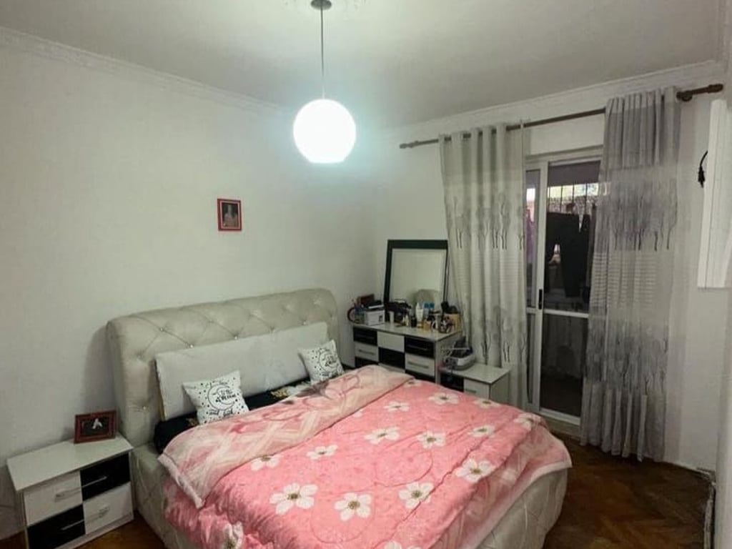 Shitet, Apartament 1+1, Shkolla  Eftali Koci, Durres