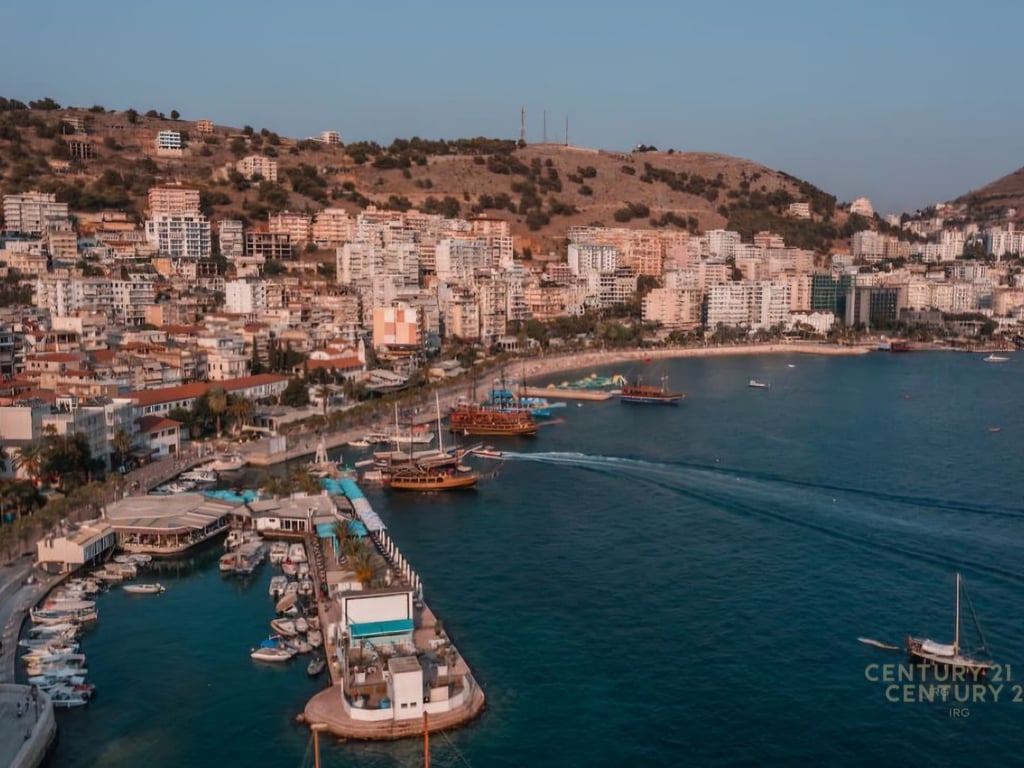 VENDES BOUTIQUE HOTEL A SARANDA