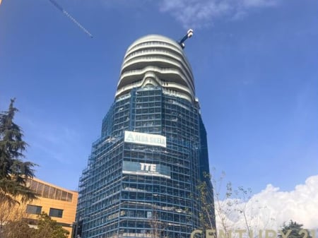 🏙 APARTAMENT LUKSOZ ME PAMJE SPEKTAKOLARE TEK "TIRANA'S ROCK", SHESHI SKËNDERBEJ! 🌟 | LUXURY APARTMENT WITH SPECTACULAR VIEWS AT "TIRANA'S ROCK",  SKANDERBEG SQUARE!