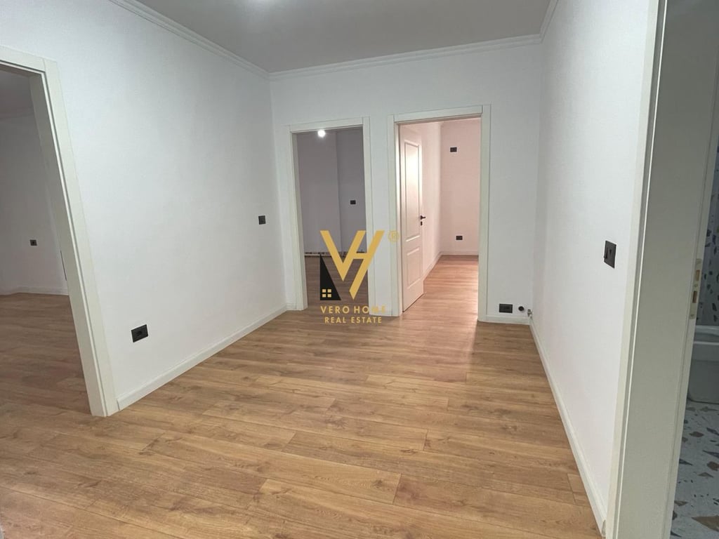 APARTMENT FOR SALE 2+1+BALCONY NEAR THE OLD PARK 160,000 EURO