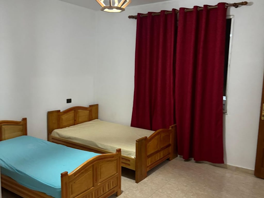 Affittasi appartamento 3+1+2, Astir vicino al Grand Hotel 500 euro.