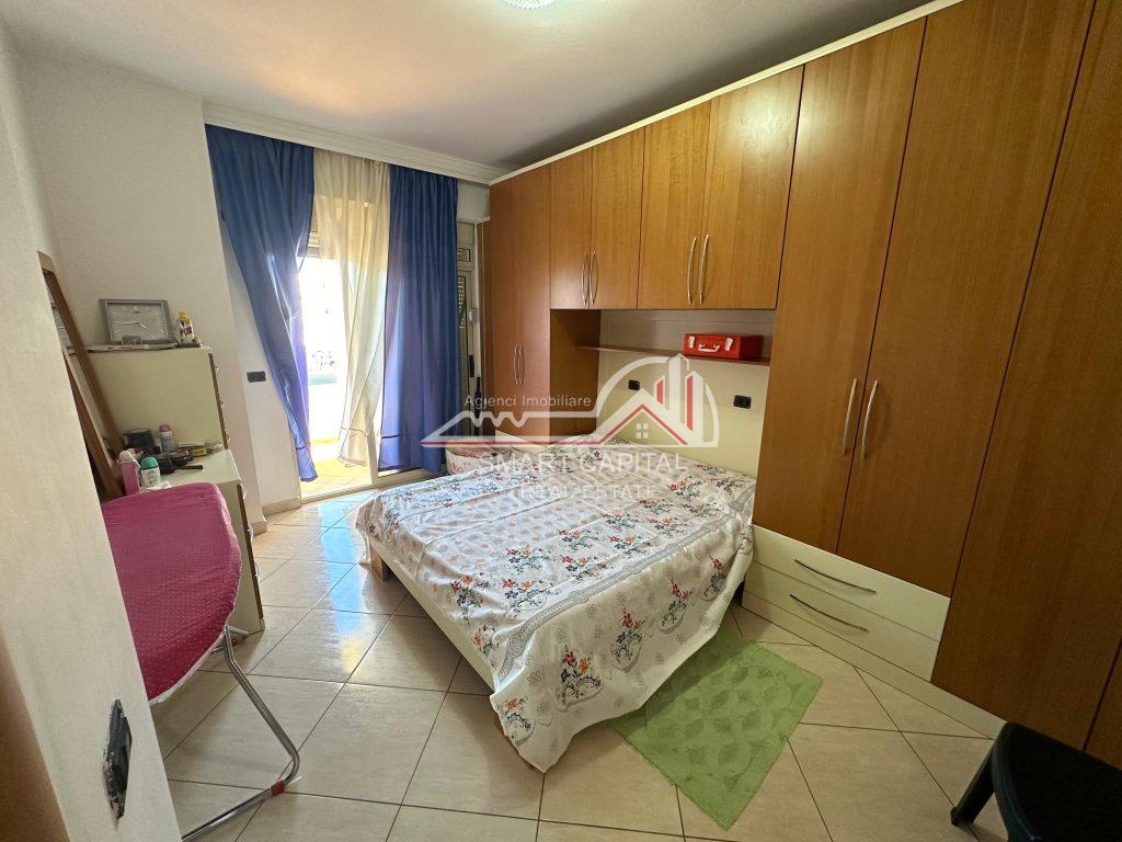 APARTAMENT 2+2 ME QIRA NË VLORË!