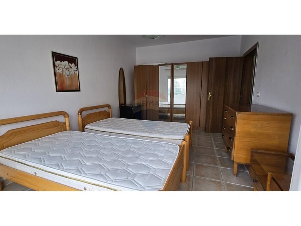 Apartment (1+1) for rent in the Paris Commune.