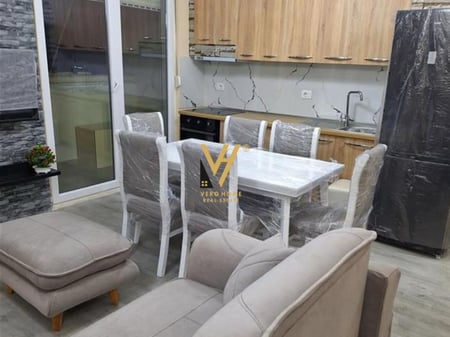 AFFITTASI APPARTAMENTO 2+1+BLK IN VIA 5 MAJI A 500 EURO