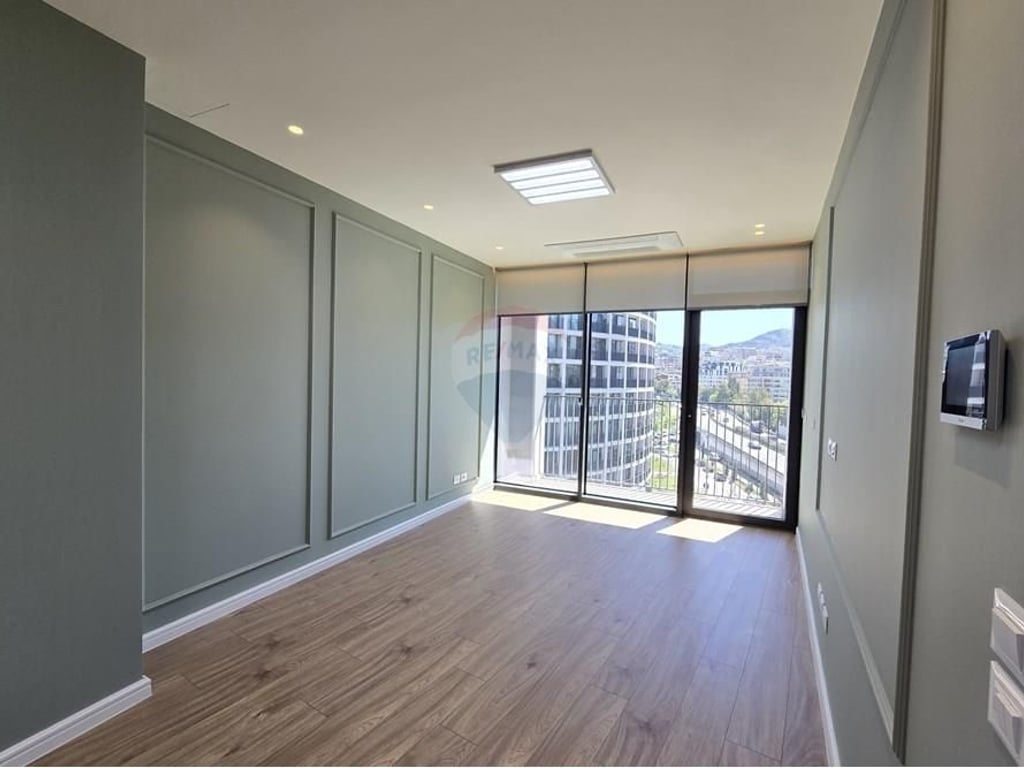 ---Zyre me qira tek Lake View----2 post parkime