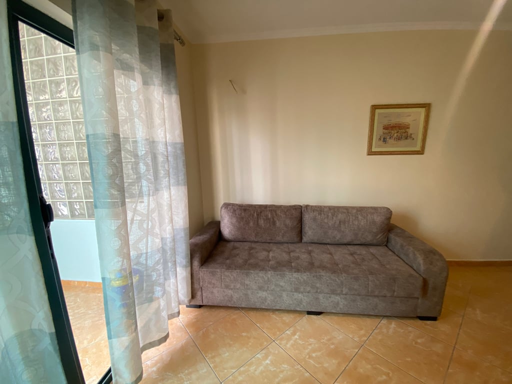 Jepet qira 1+1 tek Him Kolli ne Myslym Shyr