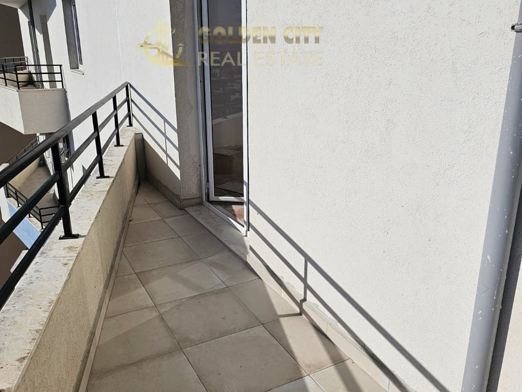 Shitet super apartament 2+1. SPITALL