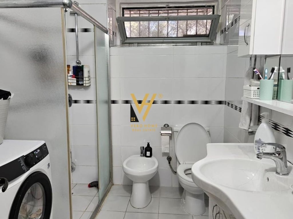 VENDESI APPARTAMENTO 2+1 IN VIA ELBASAN A 195.000 EURO