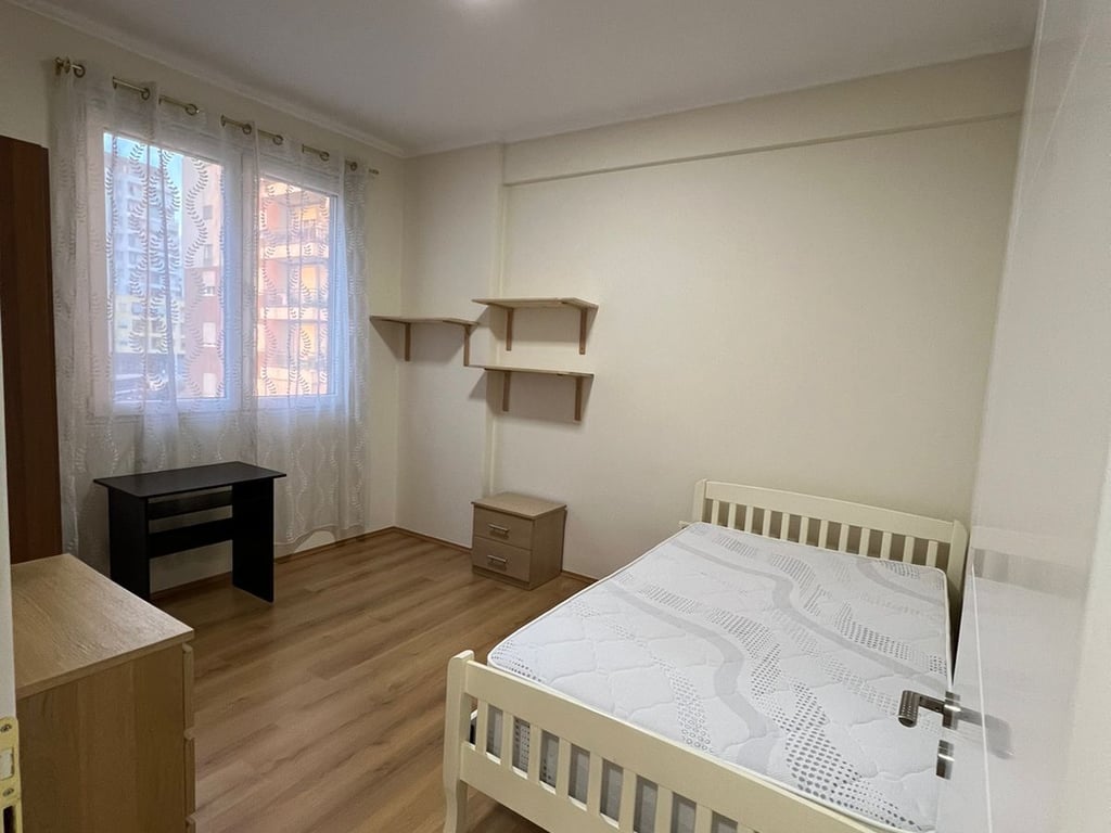 apartament 2+1 me qira Ish Fusha Aviacioni 600 euro