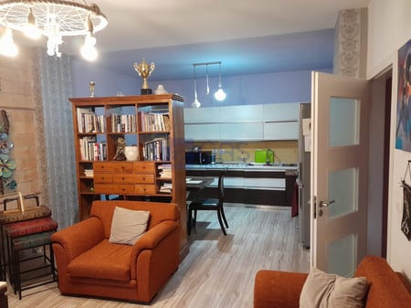 Apartment 2+1 for rent at Komuna e Parisit.