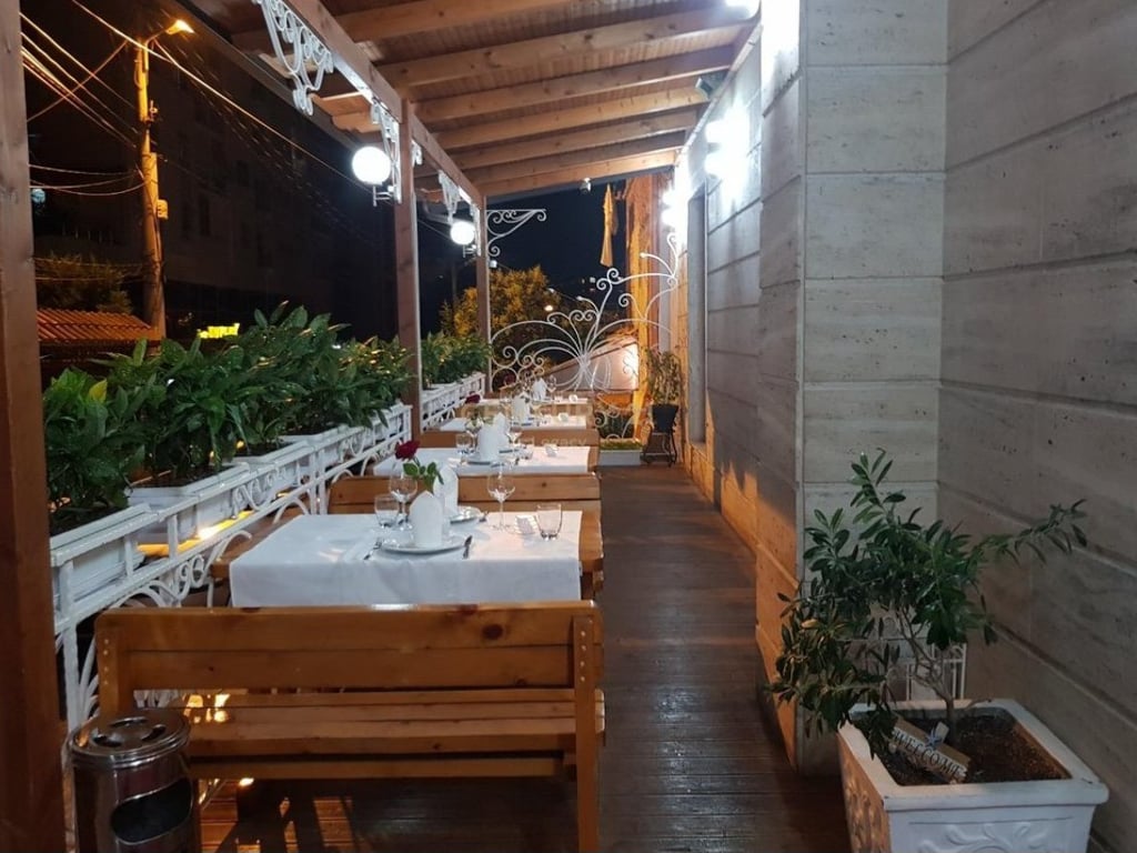 🍽 FOR RENT – RESTAURANT READY FOR OPERATION | NEAR “ISMAIL QEMALI” HIGH SCHOOL