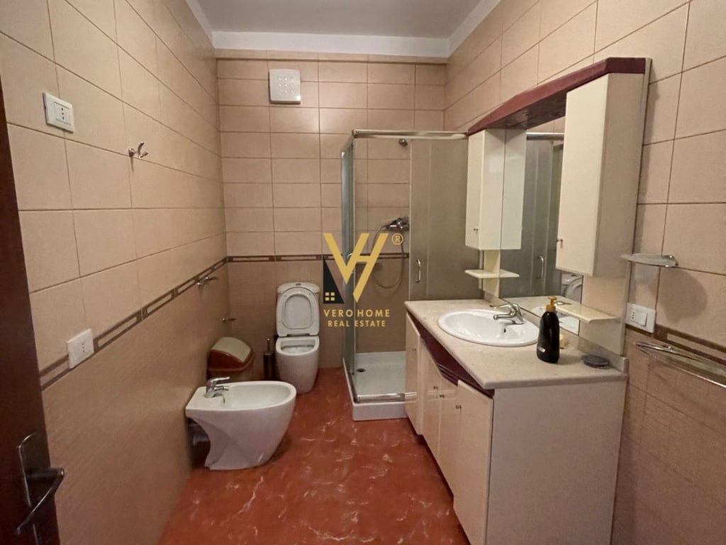 OFFICE FOR RENT 98 M2 ON BARRIKADAVE STREET 1,000 EURO