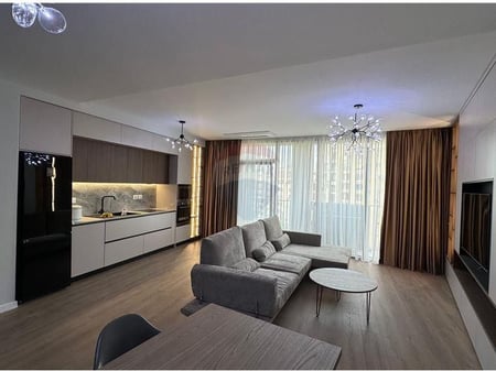 Super appartamento 2+1 vicino al Lago di Tirana!