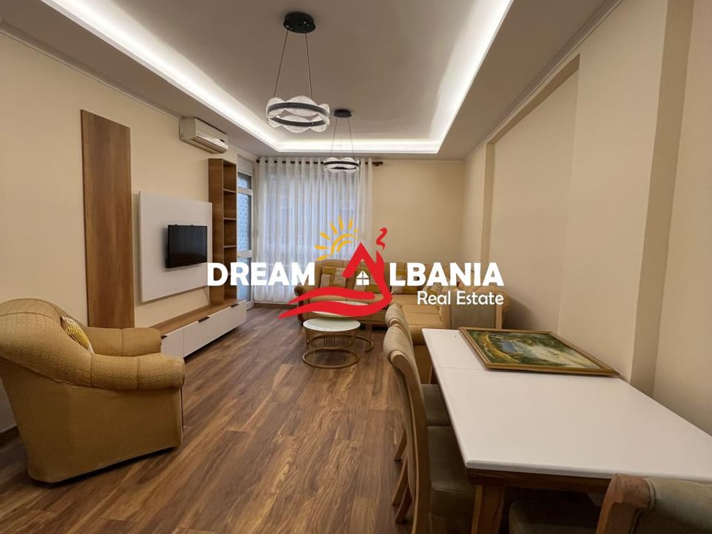 Appartamento 1+1 in affitto presso il Mercato Nuovo a Tirana (ID 42111366)