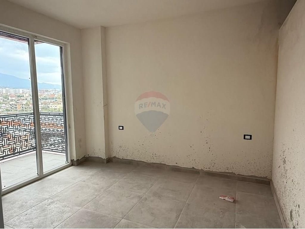 2+1 apartment for sale in Paskuqan