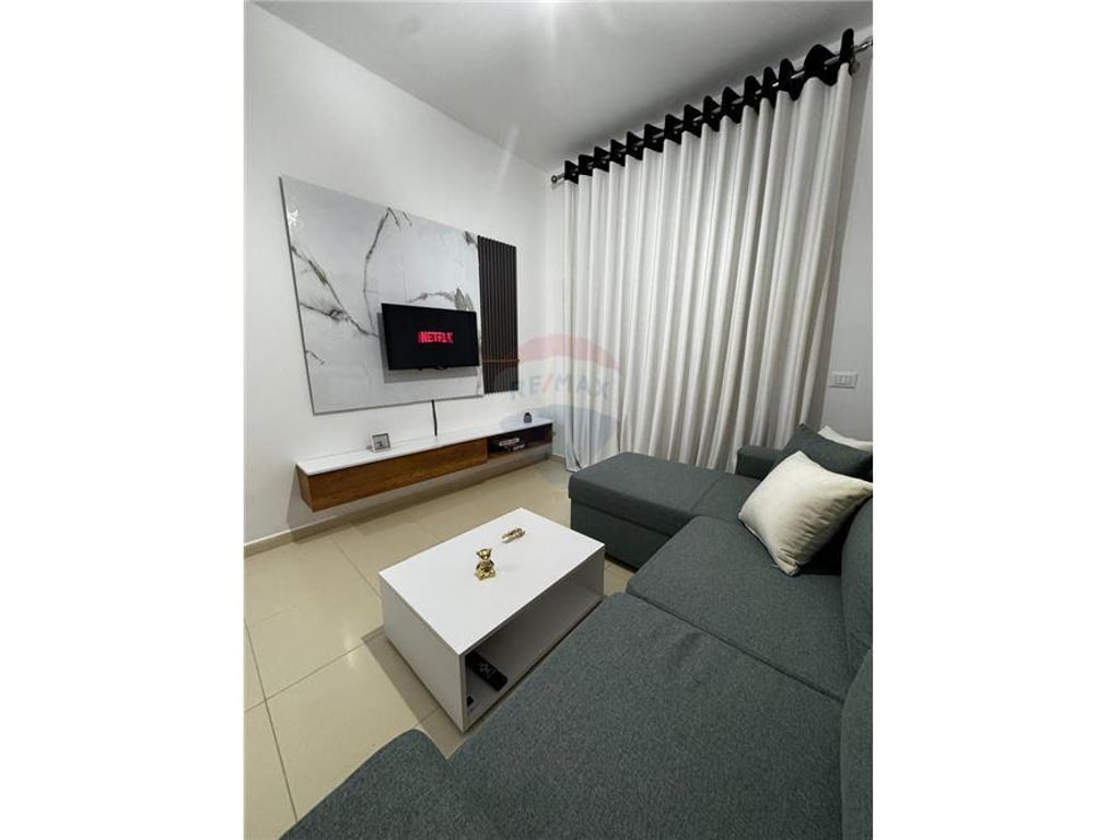 1+1 apartment for rent, Myslym Shyri!