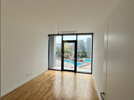 Rent, Business space 3+1+Veranda+3 Parking Spaces, Lake View Residence, 1400 Euro/month