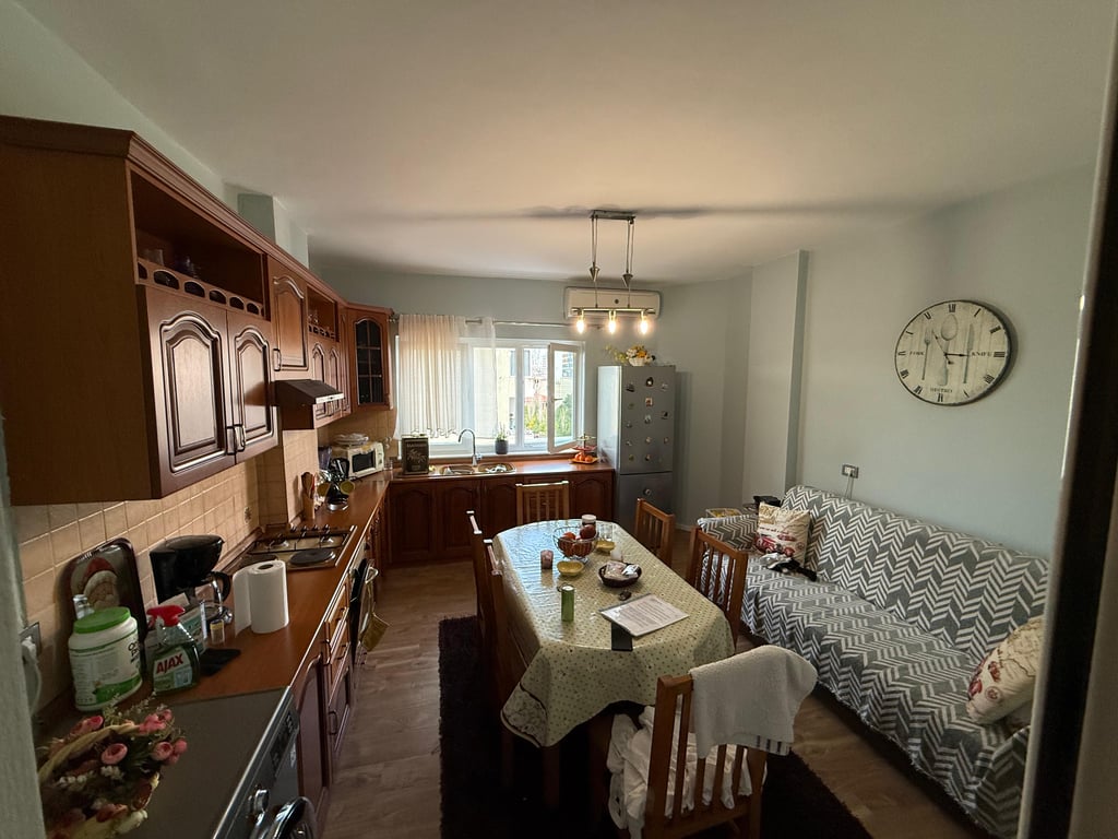 3+1 Apartment for sale in Jordan Misja